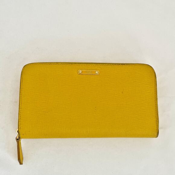 FENDI Vitello Elite Zip Around Leather Calfskin Wallet Yellow - Picture 3 of 10